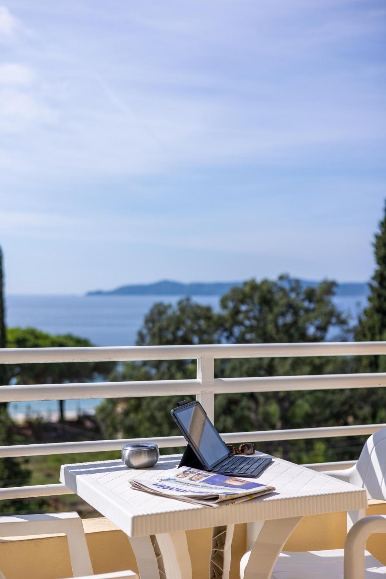 Cap Negre Hotel Le Lavandou Εξωτερικό φωτογραφία